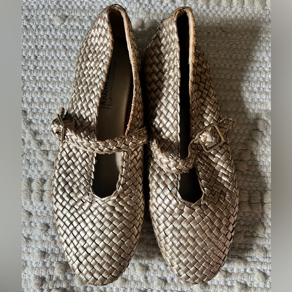 Steve Madden Metallic Woven Dreaming Flats